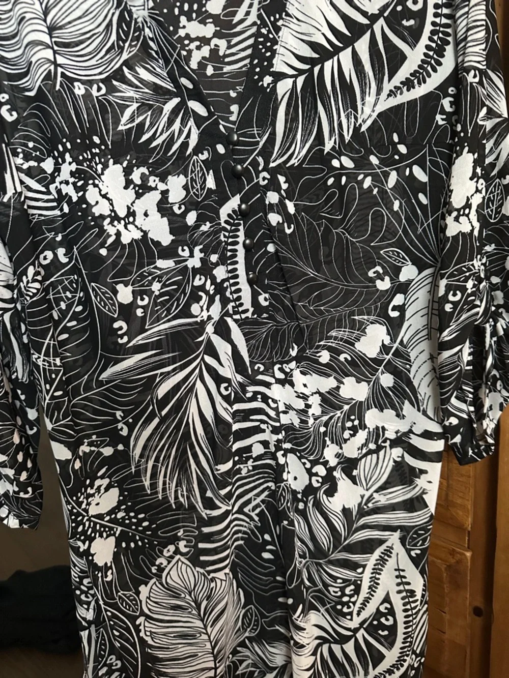 Profile By Gottex Black and White Tropical Leaf Swim Cover-Up
